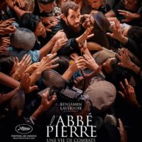 L’ABBE PIERRE – UNE VIE DE COMBATS de Frédéric Tellier : la critique du film