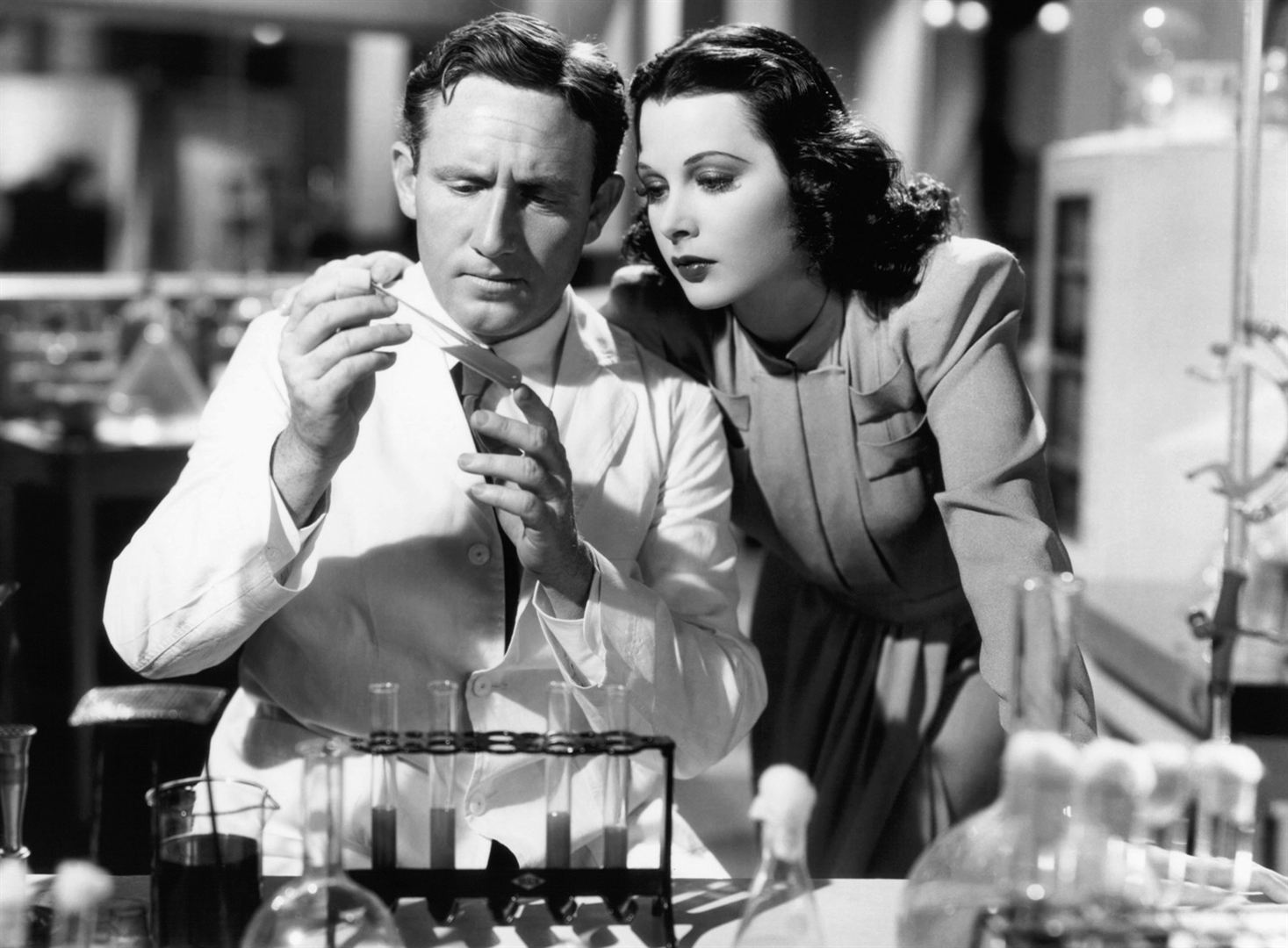 HEDY LAMARR : FROM EXTASE TO WIFI : la critique du film