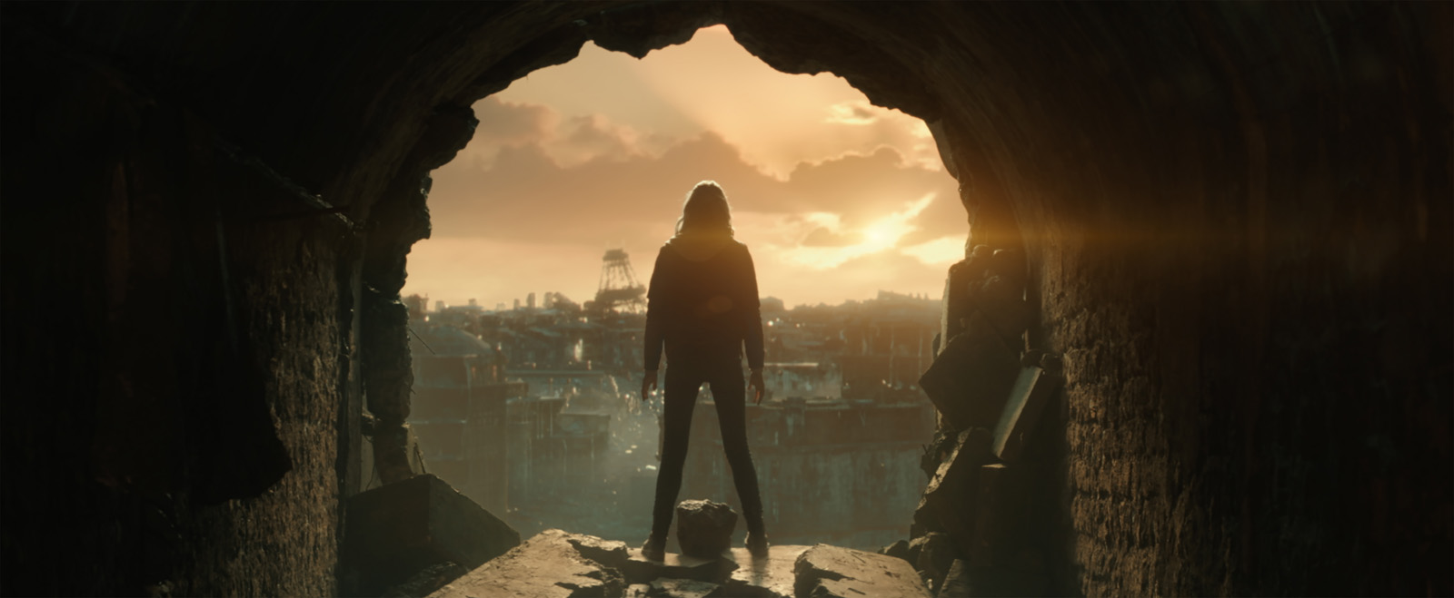 LE VISITEUR DU FUTUR de F. Descraques : la critique du film